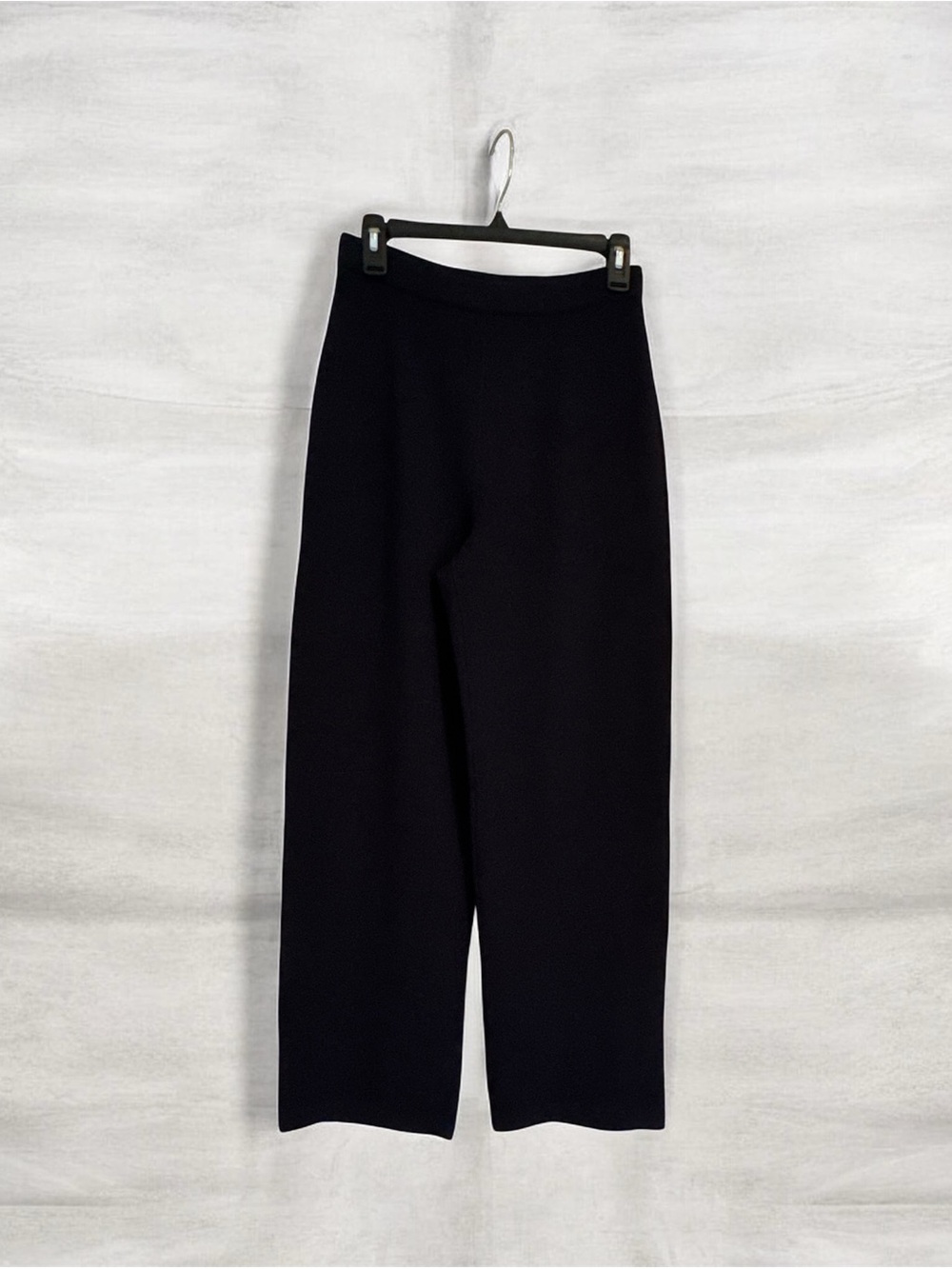 St. John Bllue Wide-Leg Knit pants in excellent condition size 6